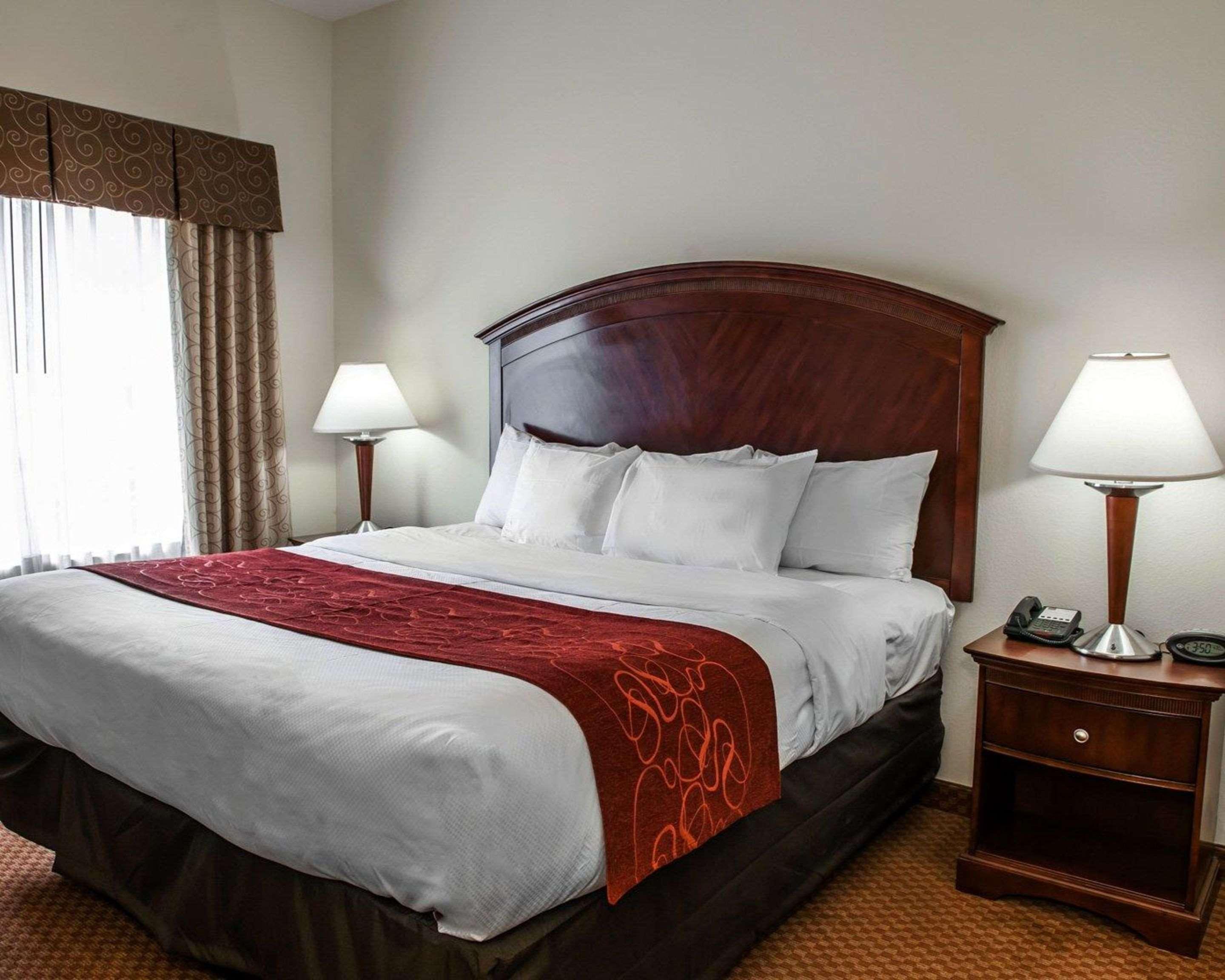 Comfort Suites Near Indianapolis Airport Buitenkant foto