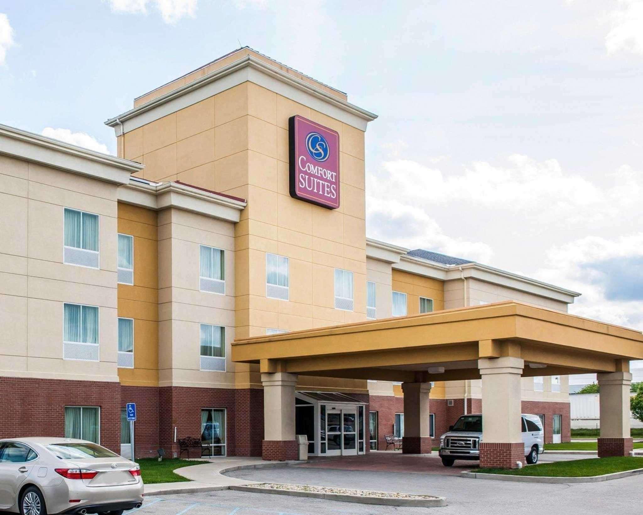 Comfort Suites Near Indianapolis Airport Buitenkant foto