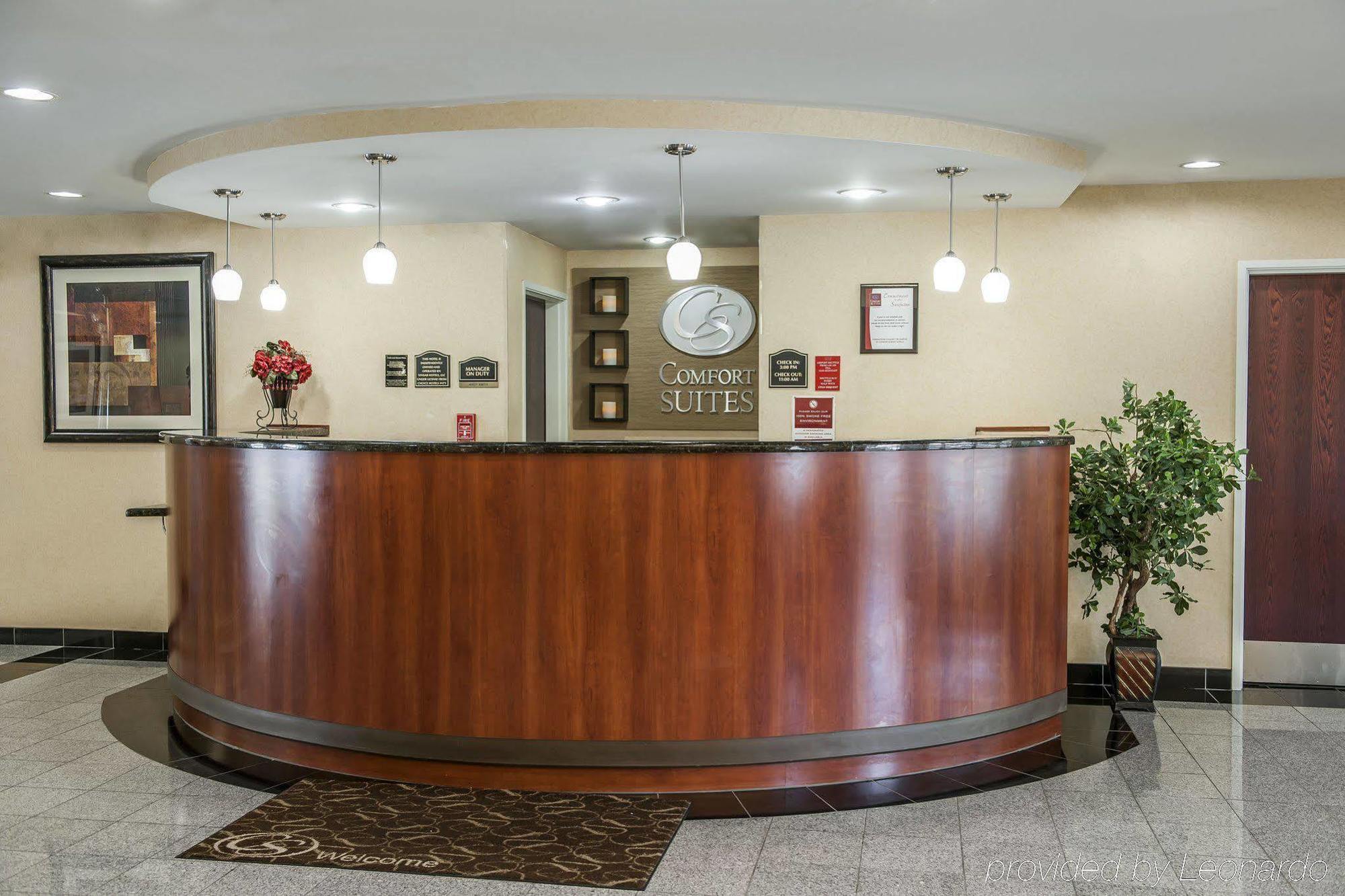 Comfort Suites Near Indianapolis Airport Buitenkant foto